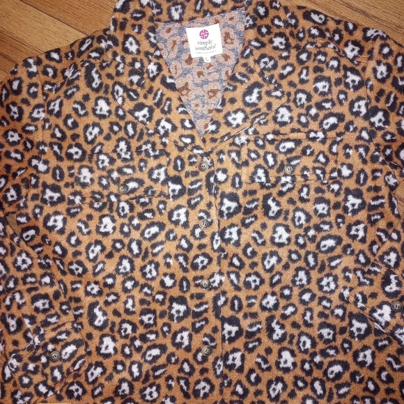 Simply southern thick shacket oversized - Picture 2 of 4